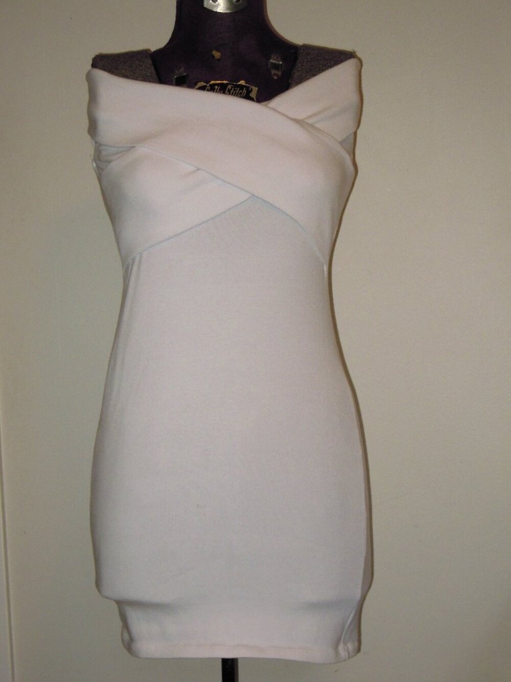 Off shoulder White Bodycon Stretchy Short Dress NWT Size MEDIUM ZARA